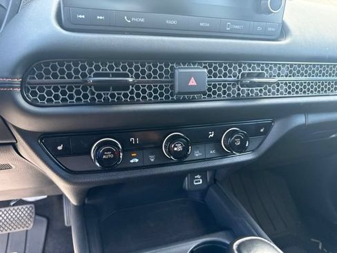 Used 2023 Honda HR-V Sport image 27
