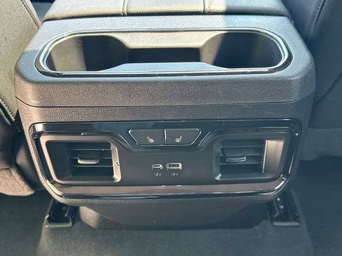 Certified 2024 GMC Sierra 1500 AT4 w/ AT4 Premium Package AWD/4WD image 20