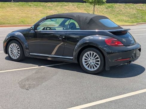 Used 2019 Volkswagen Beetle 2.0T S FWD image 3