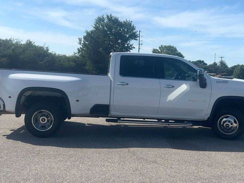 Used 2023 Chevrolet Silverado 3500 High Country w/ Safety Package II AWD/4WD image 7