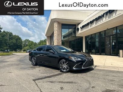 Certified 2023 Lexus ES 250 w/ Premium Package