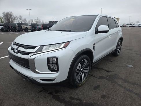 Used 2022 Mitsubishi Outlander Sport FWD image 3