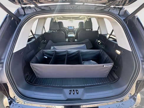 Used 2025 Lincoln Aviator Reserve w/ Equipment Group 201A image 35