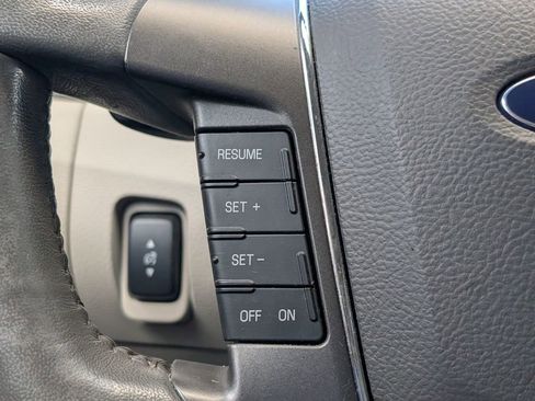 Used 2011 Ford Taurus SEL w/ 201A Rapid Spec Order Code image 17