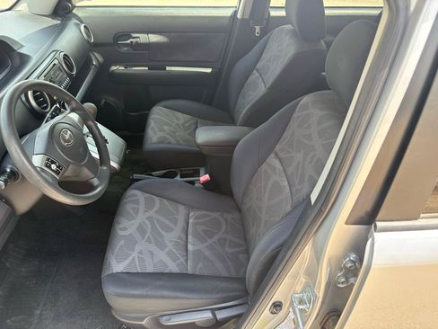 Used 2013 Scion xB FWD image 53