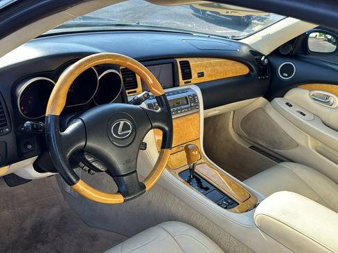 Used 2004 Lexus SC 430 Convertible RWD image 14