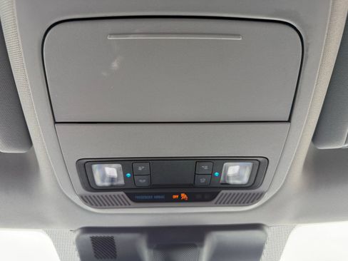 Used 2023 Ford F150 XLT AWD/4WD image 18
