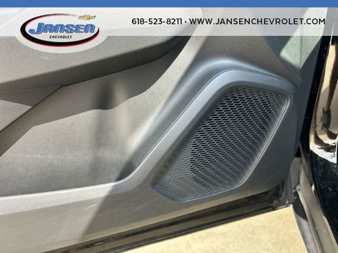 Used 2024 Chevrolet Equinox EV LT FWD image 23