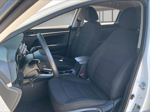 Used 2019 Hyundai Elantra SE w/ Cargo Package image 20