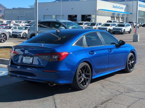 Used 2022 Honda Civic Sport image 3