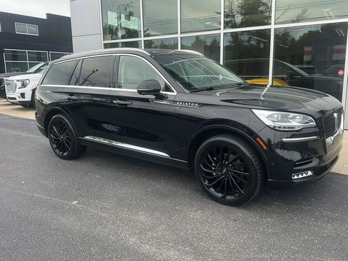 Used 2021 Lincoln Aviator Reserve w/ Equipment Group 208A AWD/4WD image 1