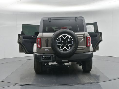 Certified 2026 Ford Bronco Outer Banks AWD/4WD image 37