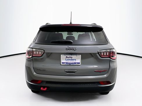Used 2022 Jeep Compass Trailhawk AWD/4WD image 6