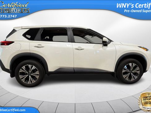 Used 2023 Nissan Rogue SV AWD/4WD image 4