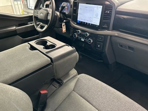 Used 2025 Ford F150 XLT w/ Equipment Group 301A Standard AWD/4WD image 16