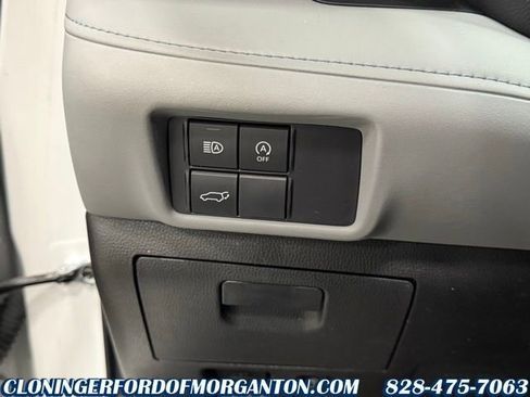 Used 2023 Toyota Highlander LE image 14
