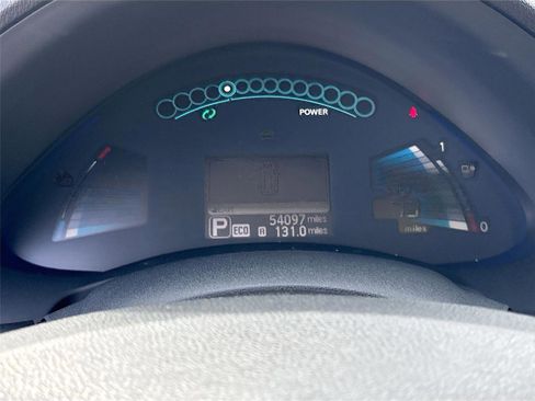 Used 2017 Nissan Leaf SL w/ Premium Package FWD image 12
