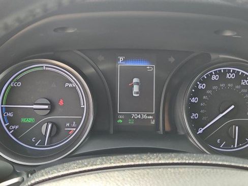 Used 2021 Toyota Camry SE image 12