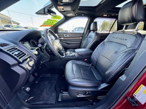 Used 2018 Ford Explorer Platinum AWD/4WD image 9