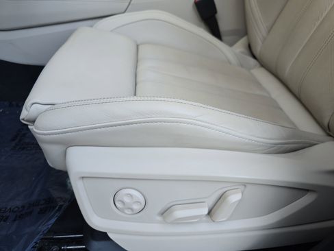 Used 2024 Audi Q5 2.0T Prestige image 29