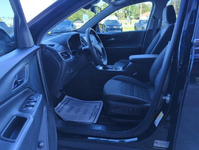 Used 2023 Chevrolet Equinox LT FWD image 11