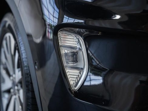 Used 2020 Ford Escape Titanium AWD/4WD image 14