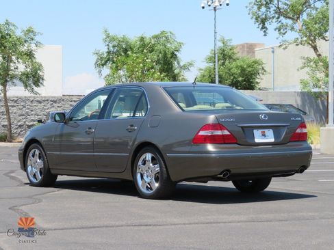Used 2004 Lexus LS 430 RWD image 7