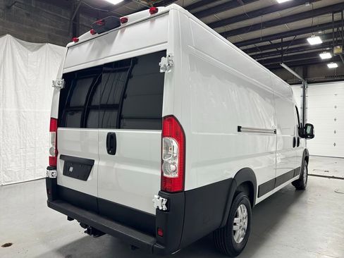 Used 2022 RAM ProMaster 3500 w/ Premium Convenience Group (B) FWD image 7