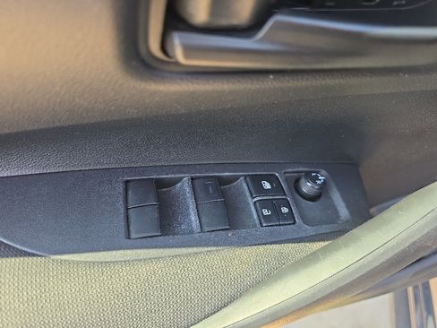 Used 2024 Toyota Corolla LE FWD image 21