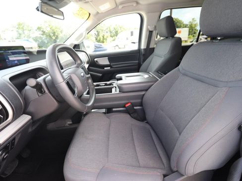 Used 2025 Ford Expedition Max Active AWD/4WD image 2
