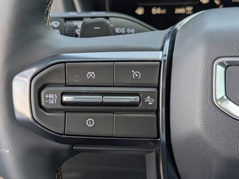 New 2026 GMC Terrain AT4 w/ LPO, Black Badging Package AWD/4WD image 20