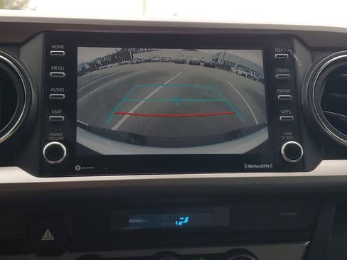 Used 2022 Toyota Tacoma SR5 w/ Technology Package image 27