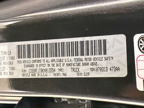 Used 2019 RAM 1500 Laramie w/ Sport Appearance Package AWD/4WD image 25