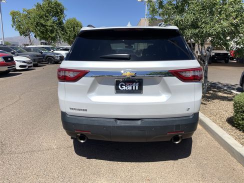 Used 2019 Chevrolet Traverse LT FWD image 3