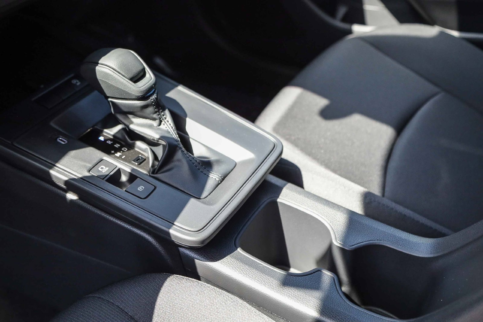 New 2026 Toyota Corolla Cross LE w/ Moonroof Package FWD image 19