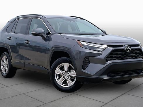 Used 2025 Toyota RAV4 XLE FWD image 3