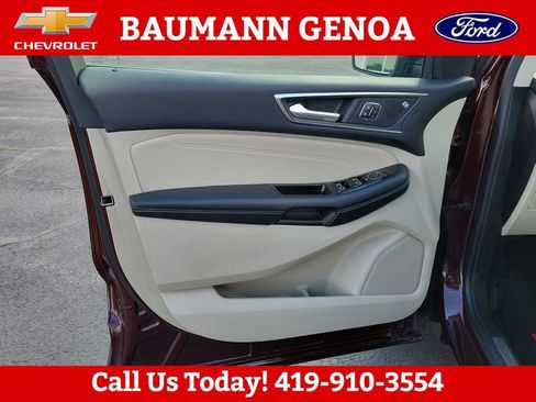Used 2019 Ford Edge Titanium w/ Cold Weather Package FWD image 10