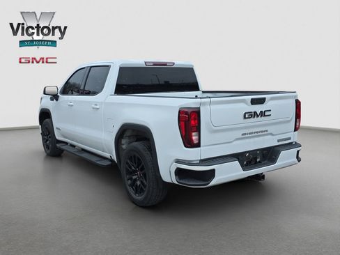 Used 2022 GMC Sierra 1500 Elevation w/ LPO, Elevation Black Package image 15