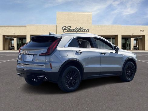 Certified 2025 Cadillac XT4 Premium Luxury image 5
