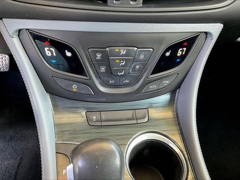 Used 2020 Buick Envision Essence FWD image 15