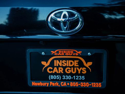 Used 2021 Toyota Highlander XLE image 18