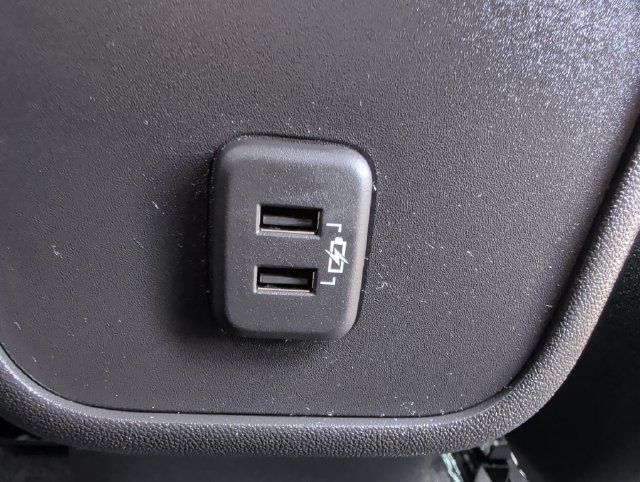 Used 2024 Chevrolet Equinox LT FWD image 31
