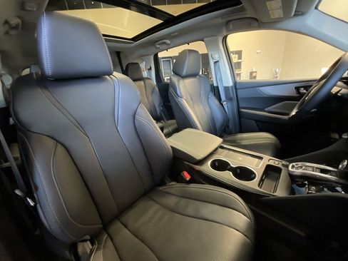 Certified 2025 Acura MDX w/ Technology Package image 22