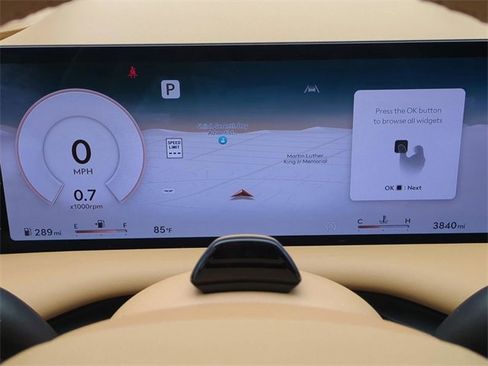 Certified 2025 Genesis G80 2.5T Advanced image 25