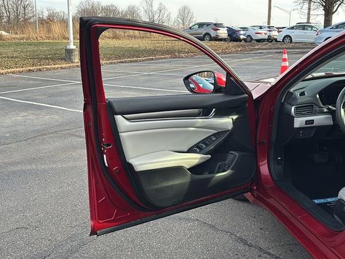 Used 2020 Honda Accord LX image 11