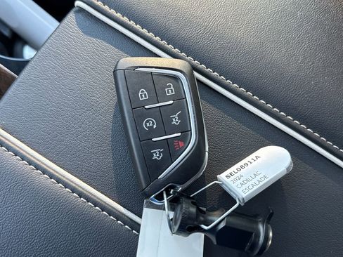 Used 2024 Cadillac Escalade Sport Platinum AWD/4WD image 29