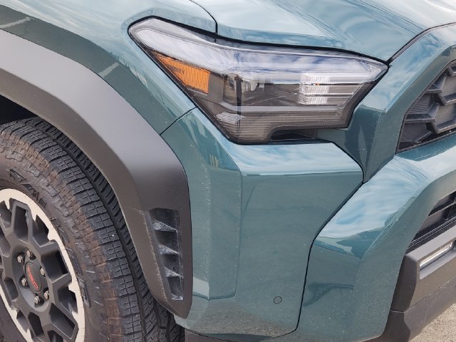 Used 2025 Toyota 4Runner TRD Off-Road Premium w/ Tow Technology Package AWD/4WD image 5
