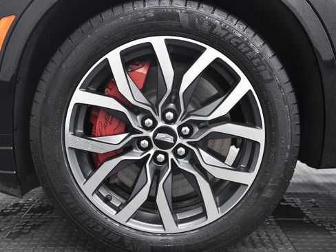 Used 2023 Cadillac XT6 Sport image 8