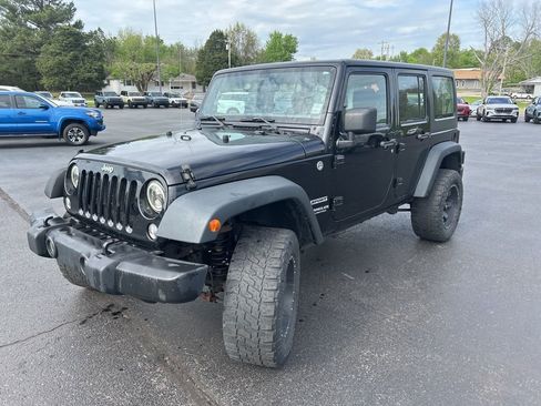 Used 2015 Jeep Wrangler Unlimited Sport image 3