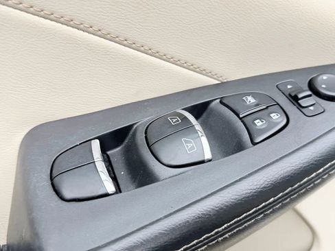 Used 2017 Nissan Maxima Platinum image 23